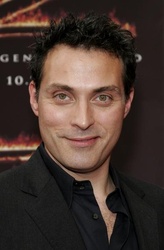  Rufus Sewell