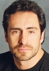  Demian Bichir