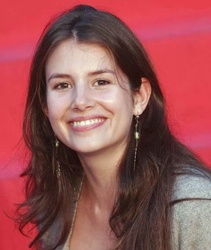  Louise Monot