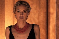 Hélène de Fougerolles, prostituée dans Sans état d’Ame.