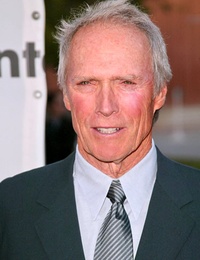 Clint Eastwood s'affiche aux Champs Elyssées!