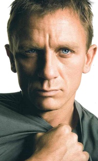 007 à la poursuite des aliens?