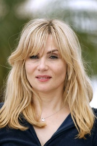 Emmanuelle Seigner joue les méchantes