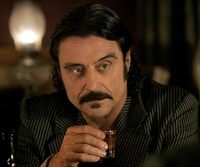 Ian McShane rejoint l'équipage !