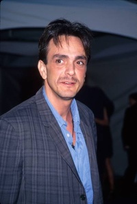 Hank Azaria contre les Schtroumpfs ?