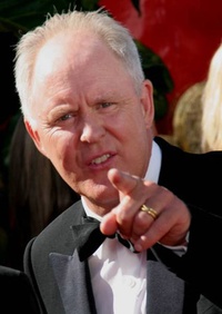 Rise of the Apes : Lithgow arrive, Pinto confirme