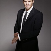 Bones : de l’amour dans l’air pour Booth