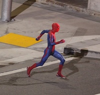 Spider-man tout en costume, de la tête au pied !