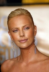 Charlize Theron dans Prometheus