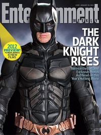 The Dark Knight Rises affiche son Batcostume