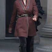 The Dark Knight Rises, Joey King spoile son rôle (photo de Marion Cotillard à l'appui ?)