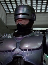 Robocop remake a son scénariste !