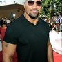 Dwayne Johnson dans l'adaptation du roman graphique Lore