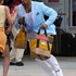 Pain and Gain, Dwayne Johnson en costume turquoise !