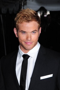 Kellan Lutz sera Tarzan !