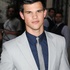 Taylor Lautner adepte du parkour dans Tracers