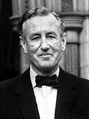 Ian Fleming, le père de 007, aura son biopic