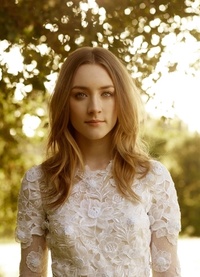 Saoirse Ronan, infirmière dans Testament of youth