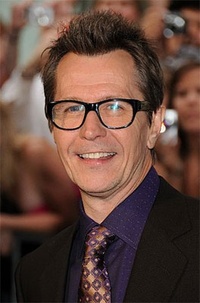 Gary Oldman dans Robocop remake !