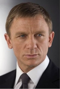 James Bond : et bien jouez maintenant !
