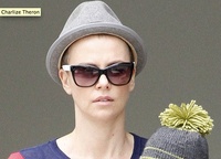 Charlize Theron, crâne rasé pour Mad Max Fury Road
