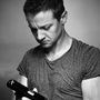 Jason Bourne l'héritage : Jeremy Renner prend la pose