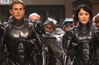 Pacific Rim : Charlie Hunnam et Rinko Kikuchi, 2ème !