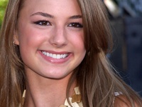 Captain America 2 : Emily VanCamp choisie pour être Sharon Carter ?