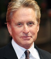 Michael Douglas, pianiste gay