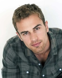 Divergent remplit son casting 