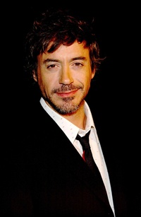 Robert Downey Jr signe pour Iron Man 3