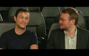 Looper  Teaser 1 VO