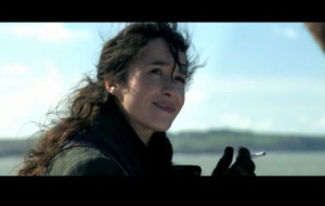 Les yeux bandés  La bande annonce du film Les Yeux bandés