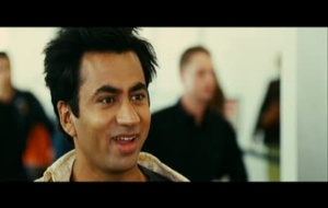 Harold et Kumar s'évadent de Guantanamo  La bande annonce du film Harold et Kumar s'évadent de Guantanamo